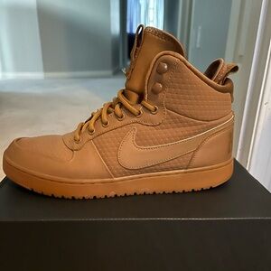 Nike Men’s Vision Winter Shoes